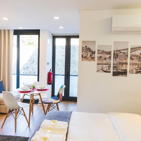 Aposentus - Your Home At Pinheiro'S Studio Porto Zewnętrze zdjęcie
